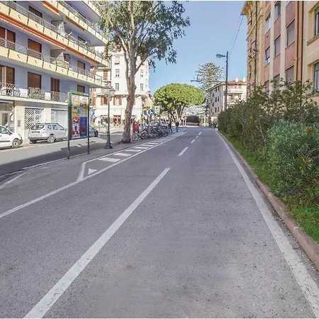 Beautiful In W/ 2 Bedrooms San Remo