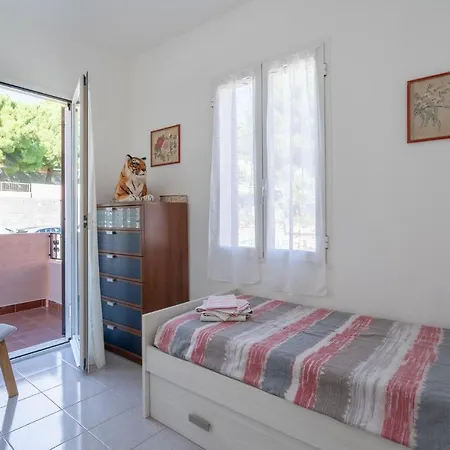 Holiday home Beautiful In W/ 2 Bedrooms *