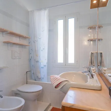 Holiday home Beautiful In W/ 2 Bedrooms